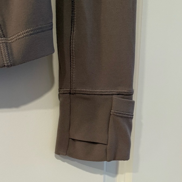 Lululemon Taupe Gray Zip-Up Hoodie Sz 6 - Picture 6 of 10